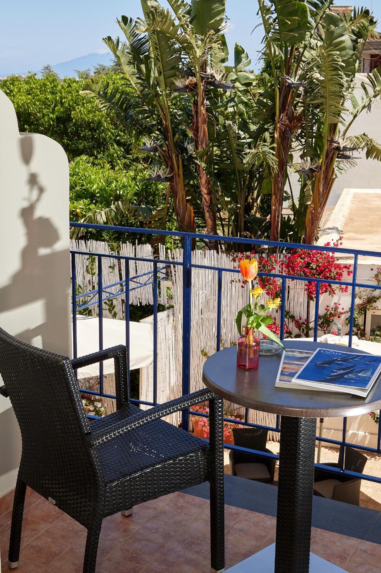Hotel Victoria Place Anacapri  Exteriör bild